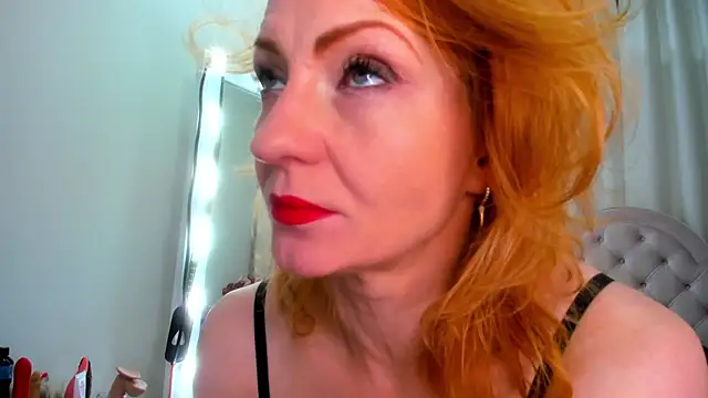 SquirtyAlisa online show from October 14, 5:30 am