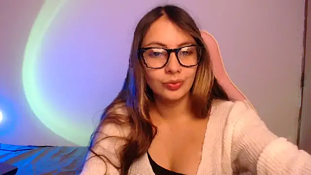 lalawhitte online show from October 4, 3:54 pm