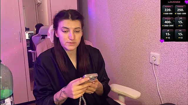 Katrin  kiss online show from February 11, 6:33 pm
