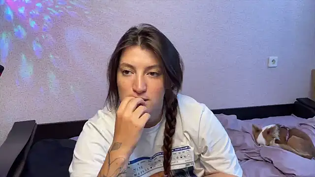 Katrin  kiss online show from June 5, 10:10 am