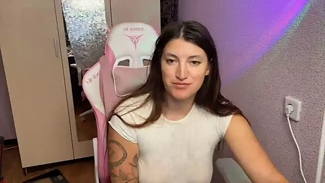 Katrin  kiss online show from June 23, 7:34 pm
