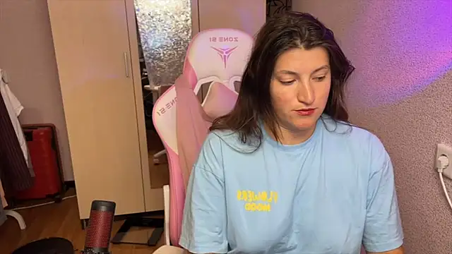 Katrin  kiss online show from July 8, 5:17 pm
