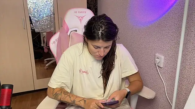 Katrin  kiss online show from July 22, 4:43 pm