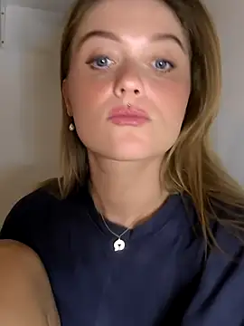 Goldloeckchen159 online show from October 5, 4:16 pm