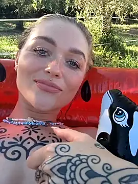 Goldloeckchen159 online show from June 6, 4:12 pm