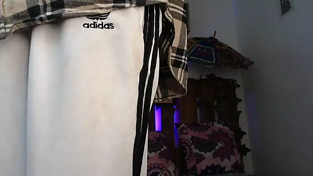 SARA VAL3NTINA  online show from March 14, 9:10 pm