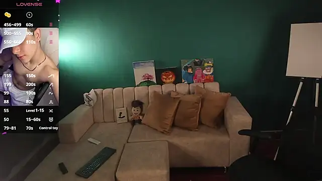 Snapshot of Brat_ chatting on February 8, 7:27 pm Brat online show from February 8, 7:27 pm