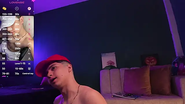 Snapshot of Brat_ chatting on February 20, 11:53 am Brat online show from February 20, 11:53 am