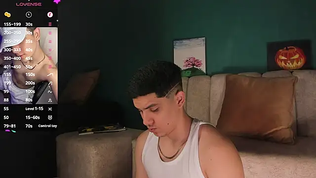 Snapshot of Brat_ chatting on February 20, 7:19 pm Brat online show from February 20, 7:19 pm