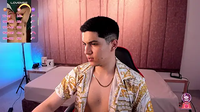 Snapshot of Brat_ chatting on October 20, 7:58 pm Brat online show from October 20, 7:58 pm