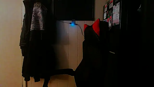 KrazyLegz online show from September 12, 9:48 pm