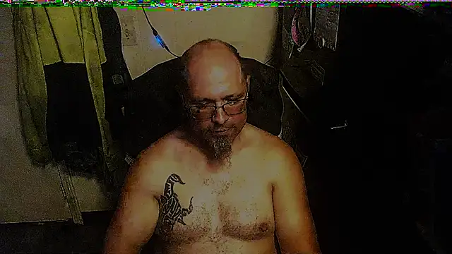 KrazyLegz online show from November 1, 2:57 am