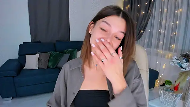 ContinentOfTranquility online show from February 12, 2:14 am