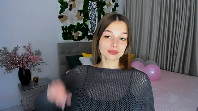 ContinentOfTranquility online show from February 19, 5:06 pm