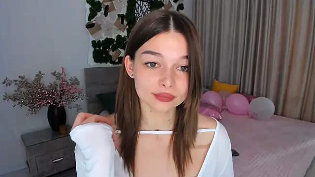 ContinentOfTranquility online show from March 1, 7:19 am