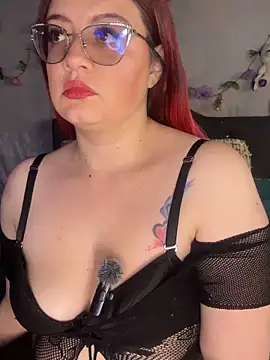 NinaGauther online show from June 18, 2:10 pm