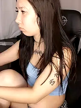 Japabaixinha online show from January 2, 2:43 am