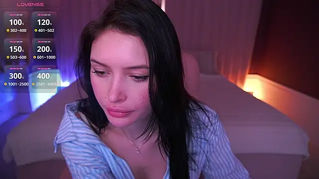 Snapshot of MilaSecrett chatting on November 2, 2:19 pm MilaSecrett online show from November 2, 2:19 pm