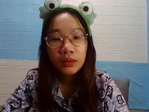 Snapshot of Nanoko chatting on November 17, 4:24 pm Nanoko online show from November 17, 4:24 pm