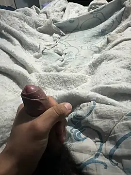 Snapshot of Your_love39 chatting on December 17, 7:14 am Your love39 online show from December 17, 7:14 am