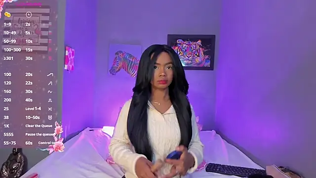 EmmaSmith06 online show from October 10, 5:12 pm