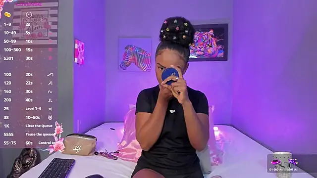 EmmaSmith06 online show from October 16, 5:14 pm