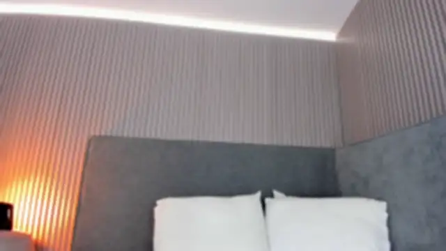 emelie 89 online show from December 19, 12:23 pm