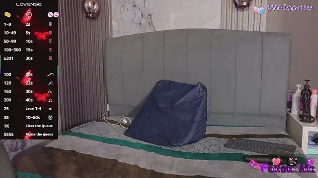 Danielaa a online show from October 21, 12:00 am