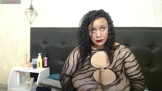 Danielaa a online show from December 3, 11:14 pm