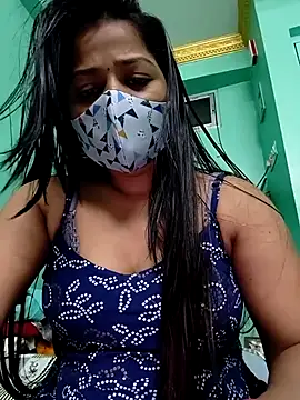 Monalisa Singh online show from November 2, 6:10 pm