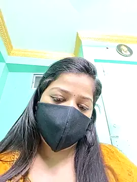 Monalisa Singh online show from November 13, 6:40 pm