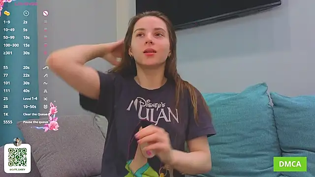 Snapshot of DonnaBurkee chatting on October 31, 4:57 am DonnaBurkee online show from October 31, 4:57 am