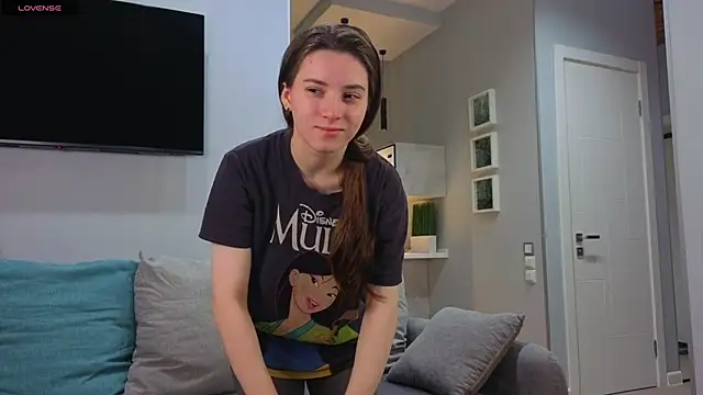 Snapshot of DonnaBurkee chatting on November 13, 4:11 am DonnaBurkee online show from November 13, 4:11 am