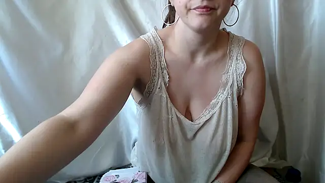 Snapshot of Burberrry_ chatting on March 9, 12:53 pm Burberrry online show from March 9, 12:53 pm