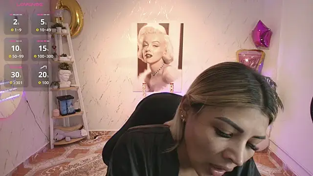 Snapshot of SALOOMEE__ chatting on September 24, 9:12 am SALOOMEE   online show from September 24, 9:12 am