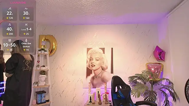 Snapshot of SALOOMEE__ chatting on September 29, 10:53 am SALOOMEE   online show from September 29, 10:53 am