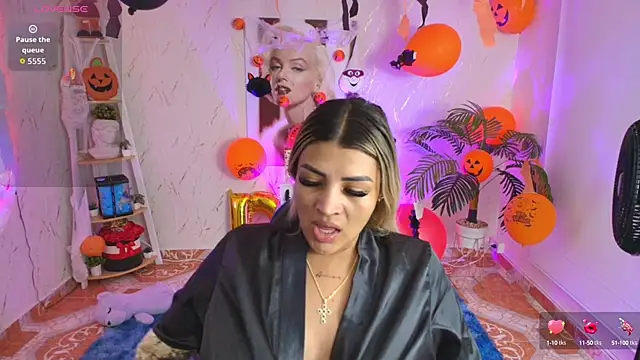 Snapshot of SALOOMEE__ chatting on October 25, 11:29 am SALOOMEE   online show from October 25, 11:29 am