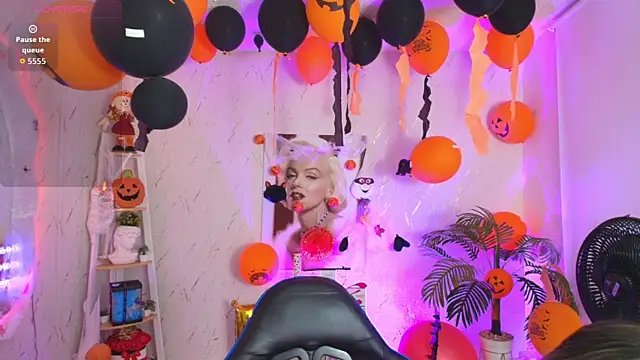 Snapshot of SALOOMEE__ chatting on October 27, 11:25 am SALOOMEE   online show from October 27, 11:25 am