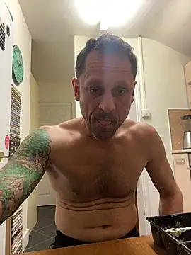 Yourhotboy 42 online show from March 4, 11:11 pm