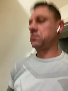 Yourhotboy 42 online show from December 18, 8:04 pm