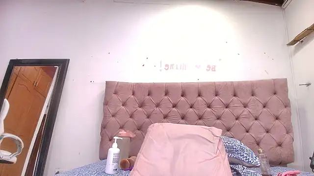 diane di online show from November 8, 7:12 pm