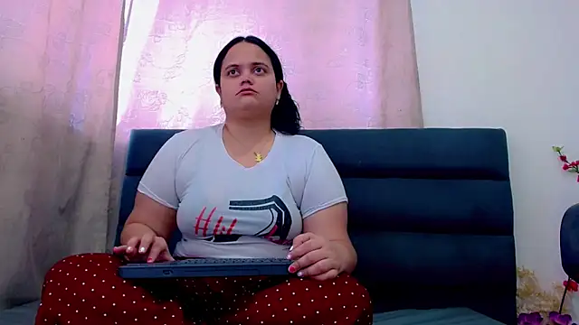 brunnette hot online show from February 21, 12:28 pm