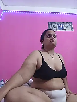 brunnette hot online show from June 5, 10:32 am