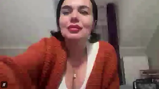 Snapshot of DESIREjenny chatting on November 26, 8:26 am DESIREjenny online show from November 26, 8:26 am