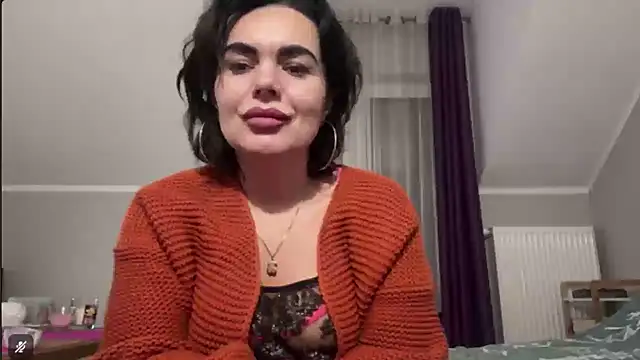 Snapshot of DESIREjenny chatting on December 2, 8:08 am DESIREjenny online show from December 2, 8:08 am