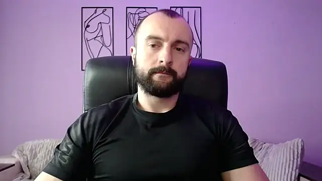 brindlefly6969 online show from February 5, 11:34 am