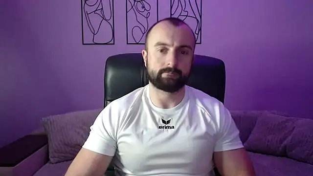 brindlefly6969 online show from November 10, 11:31 am