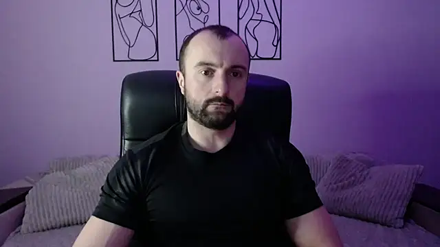 brindlefly6969 online show from March 20, 11:26 am