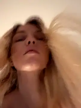 Snapshot of Adelina0001 chatting on November 26, 2:45 am Adelina0001 online show from November 26, 2:45 am