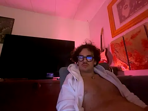 Snapshot of hardmecl chatting on November 5, 6:30 pm hardmecl online show from November 5, 6:30 pm